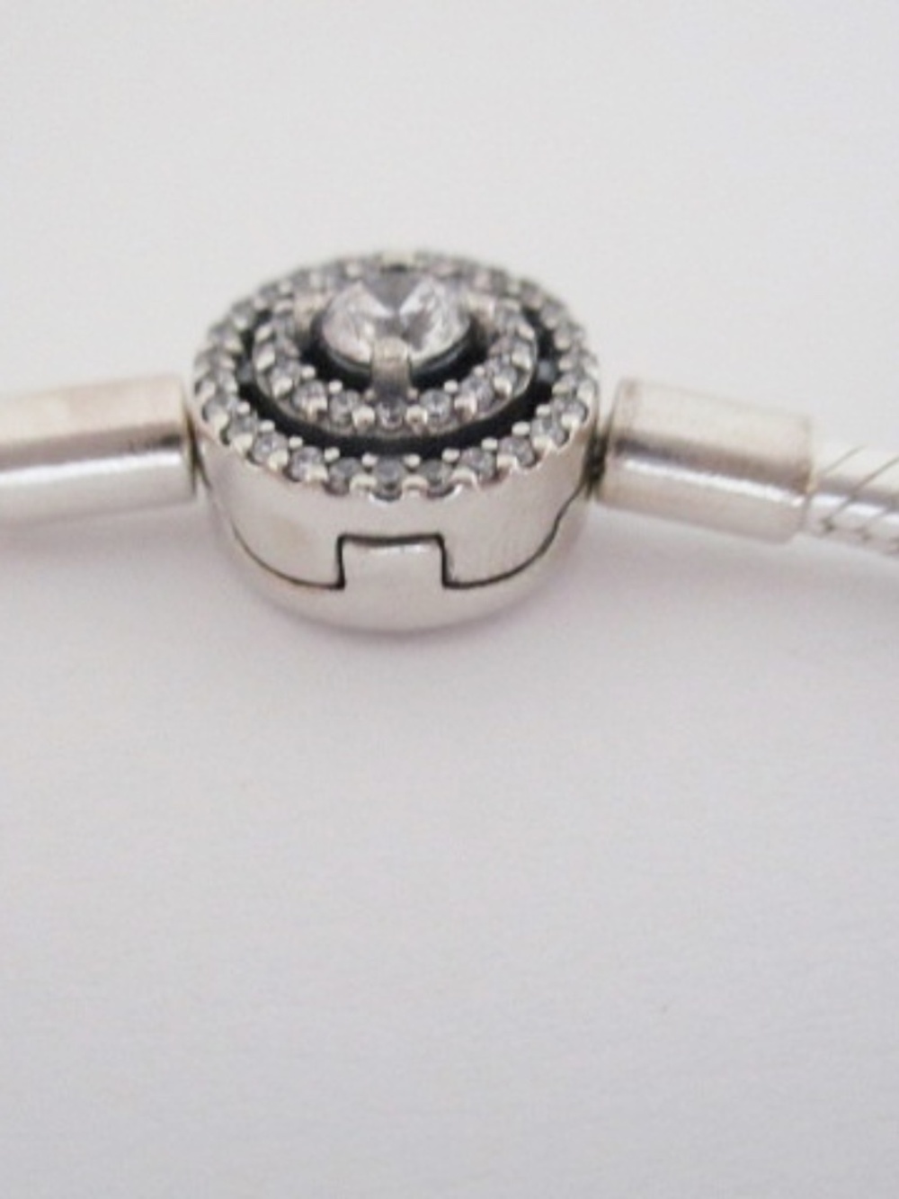 PANDORA - Moments Halo Snake Chain Bracelet - Picture 3 of 7